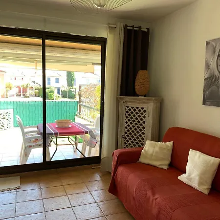 Apartamento Appartement rue de l'amarrage à PORT GRIMAUD avec Terrasse vue canaux et garage