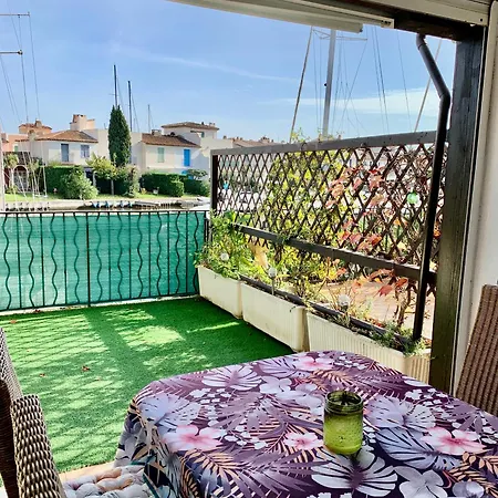 Rue De L'amarrage à Port Avec Terrasse Vue Canaux Et Garage Appartement *